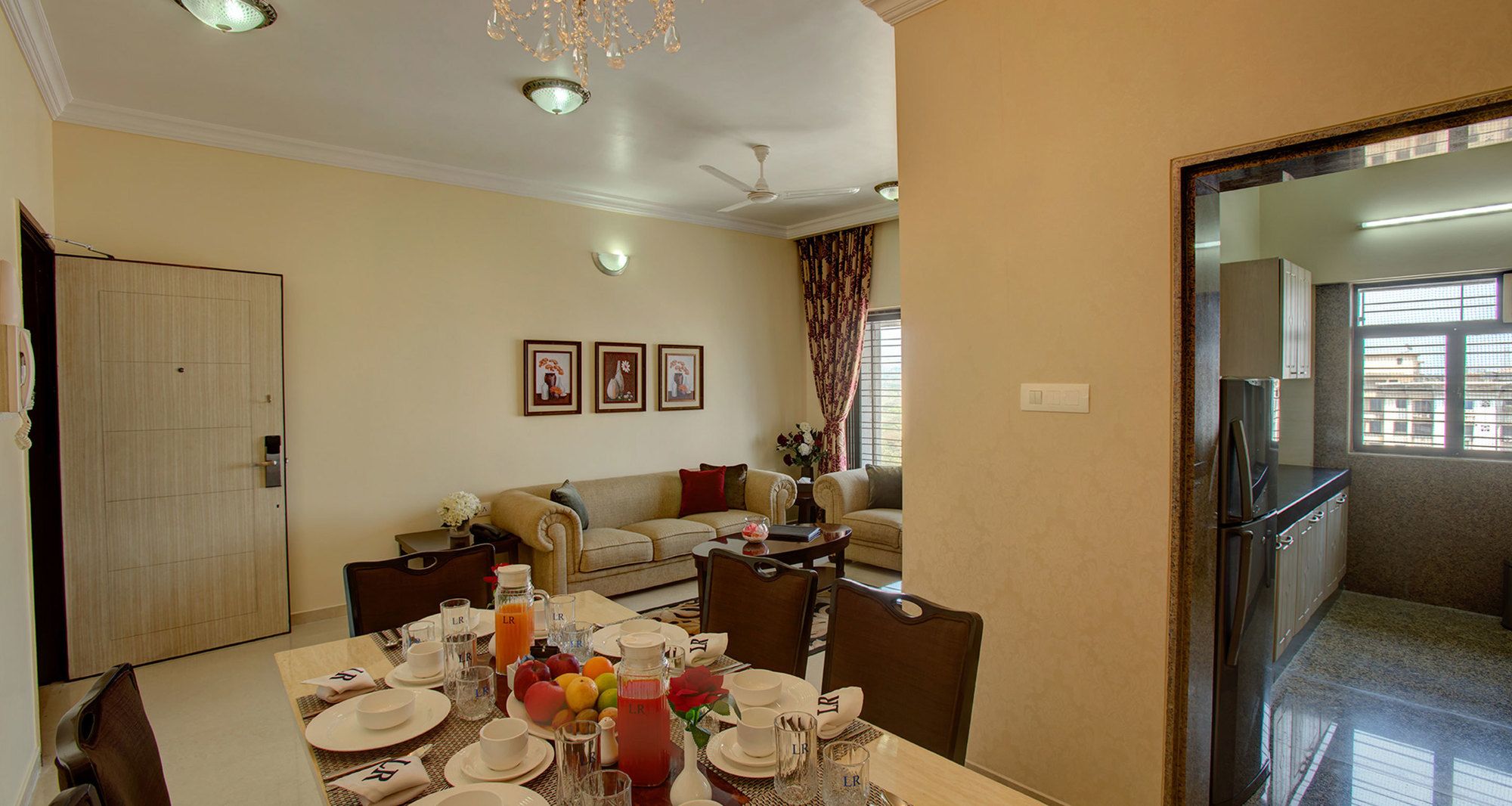 Фото Lalco Residency