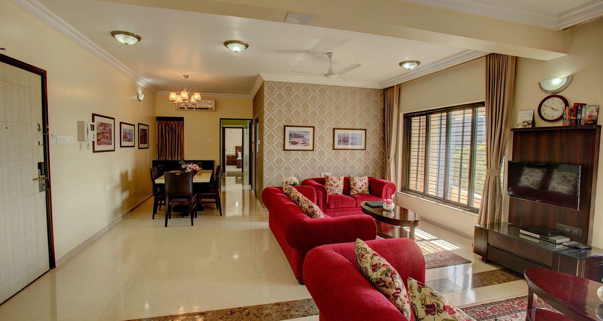 Фото Lalco Residency