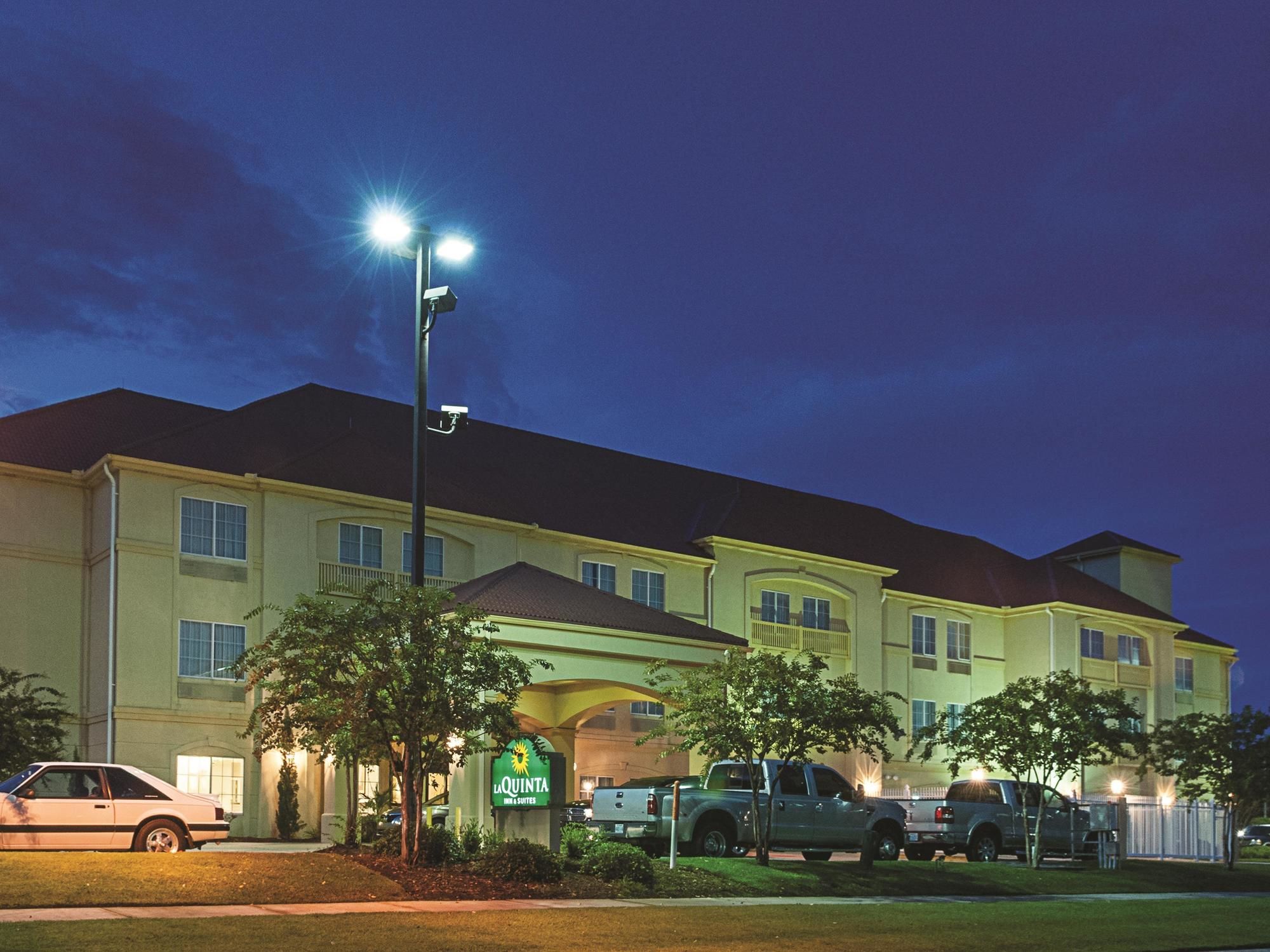 Фото La Quinta Inn & Suites by Wyndham Slidell - North Shore Area