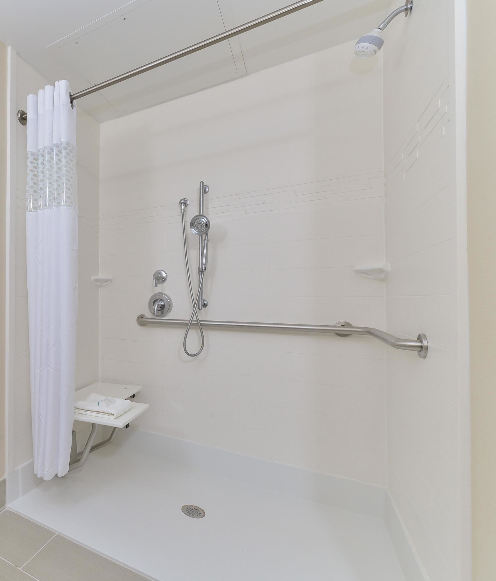 Фото Hampton Inn & Suites Des Moines Downtown