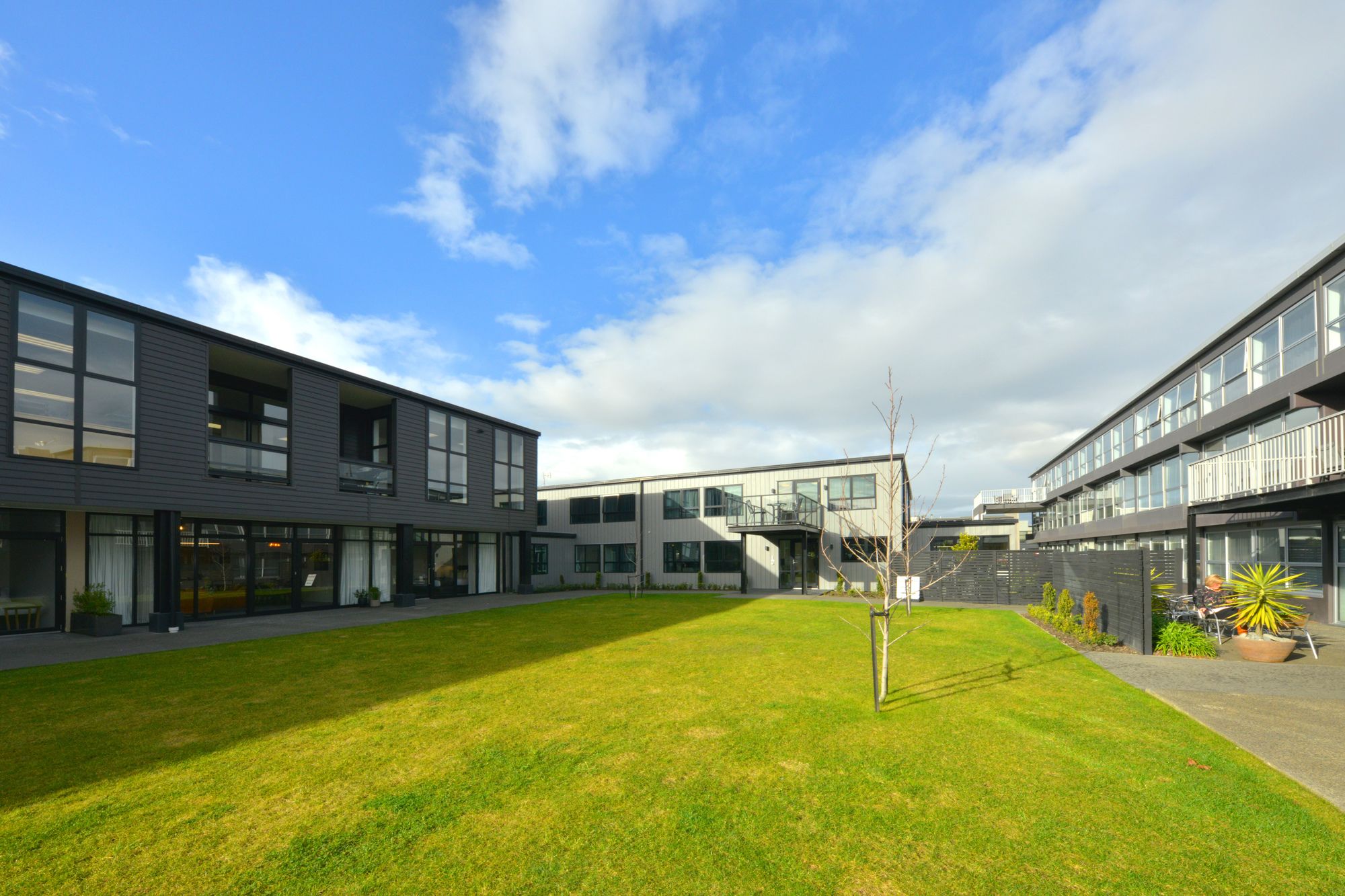 Фото Southwark Hotel & Apartments