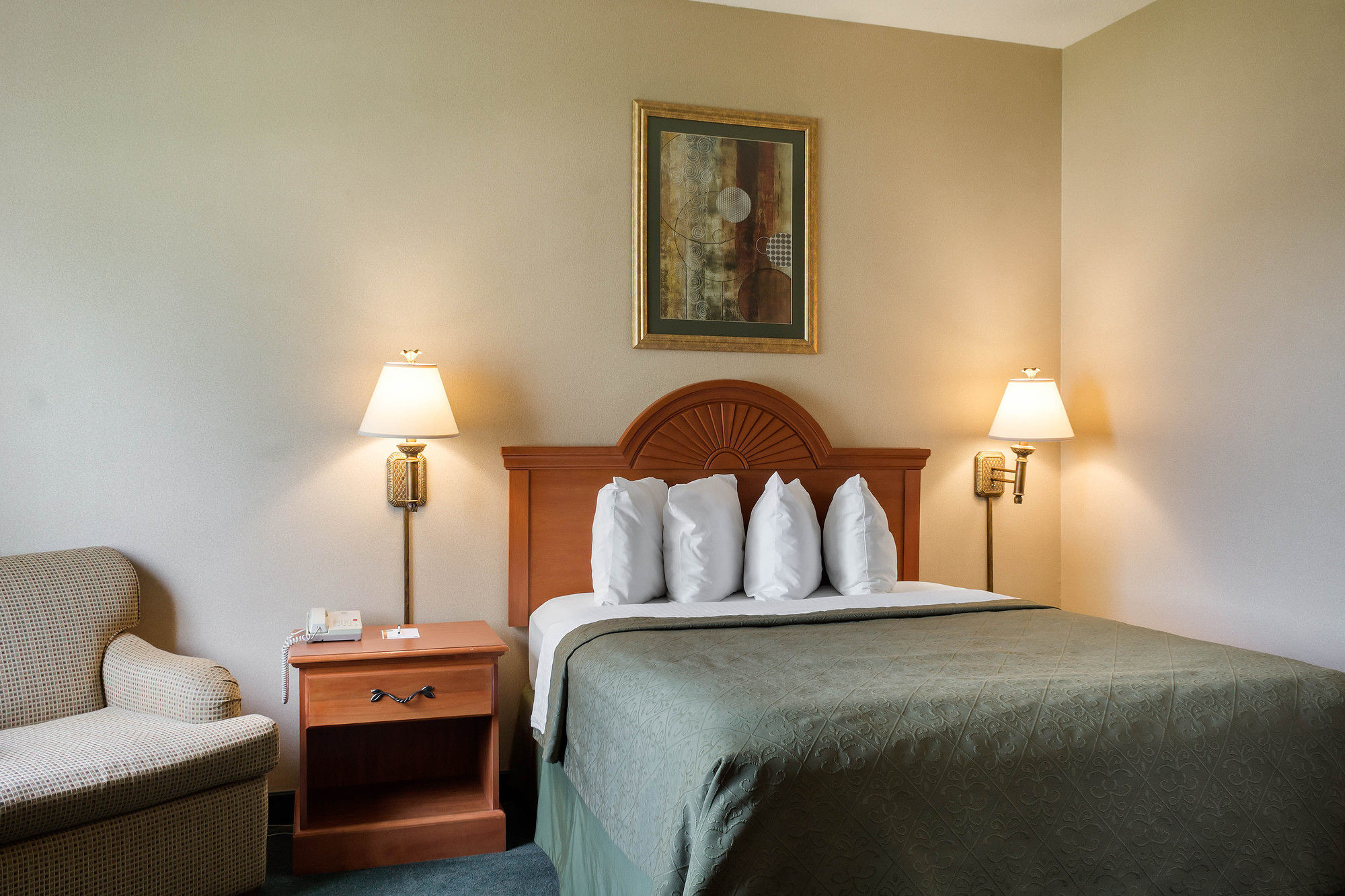 Фото Quality Inn Brookings - University