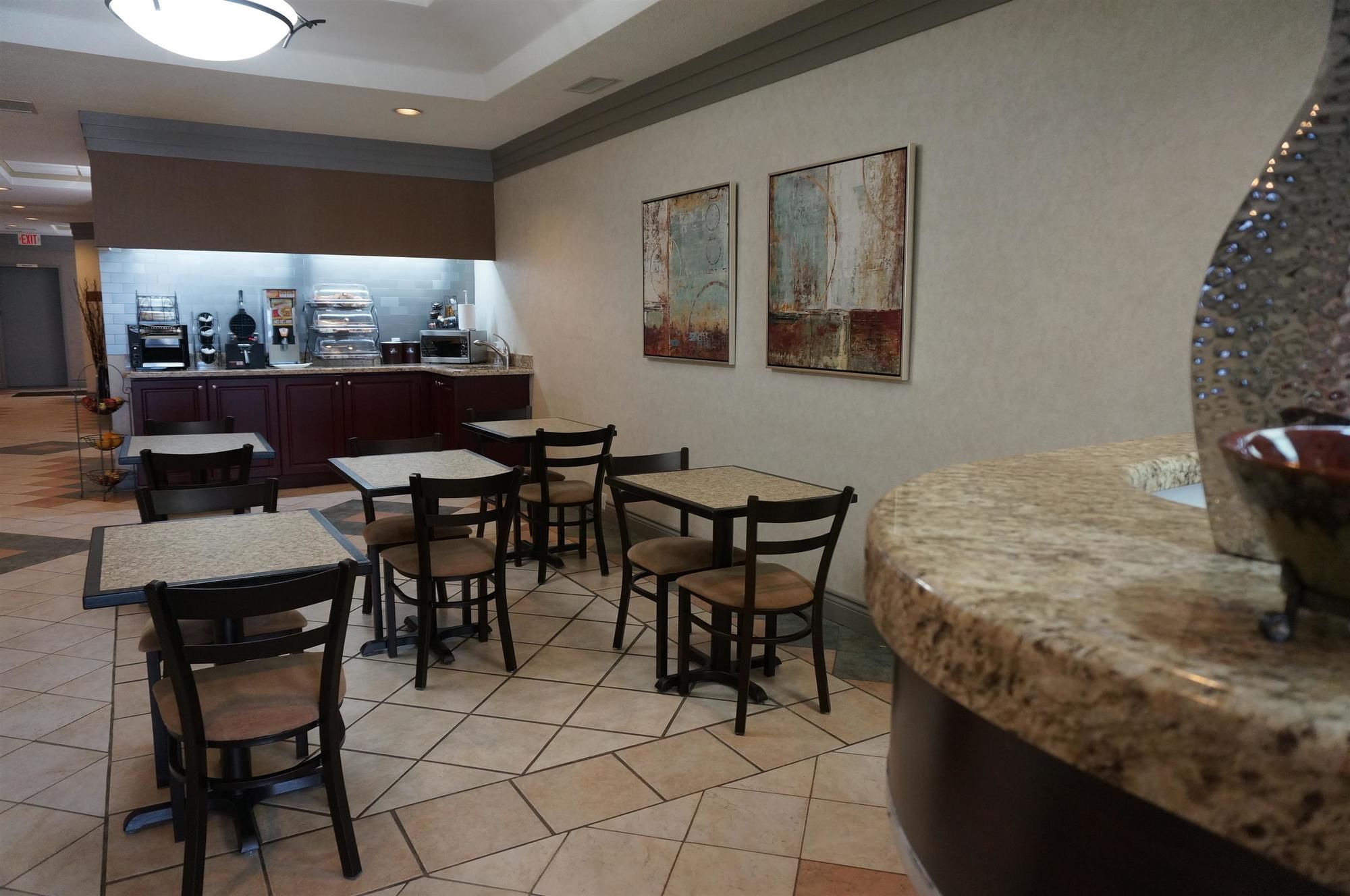 Фото Best Western Swan Castle Inn