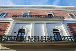 Гостиница Central Gallery Rooms