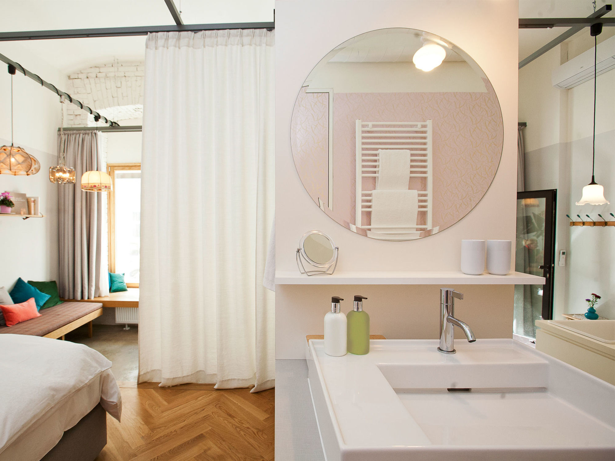 Фото 192934873645