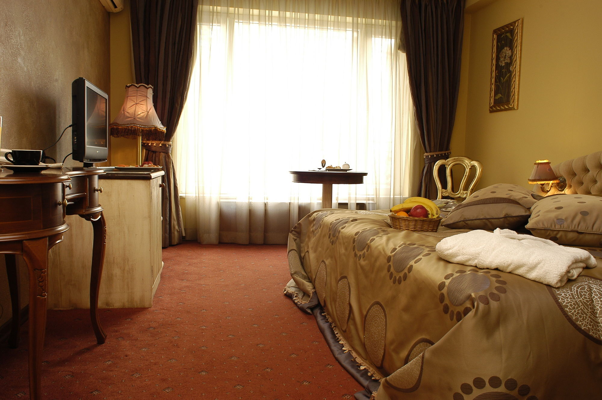 Фото Meg Lozenetz Hotel