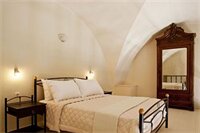 Фото Lava Suites and Lounge