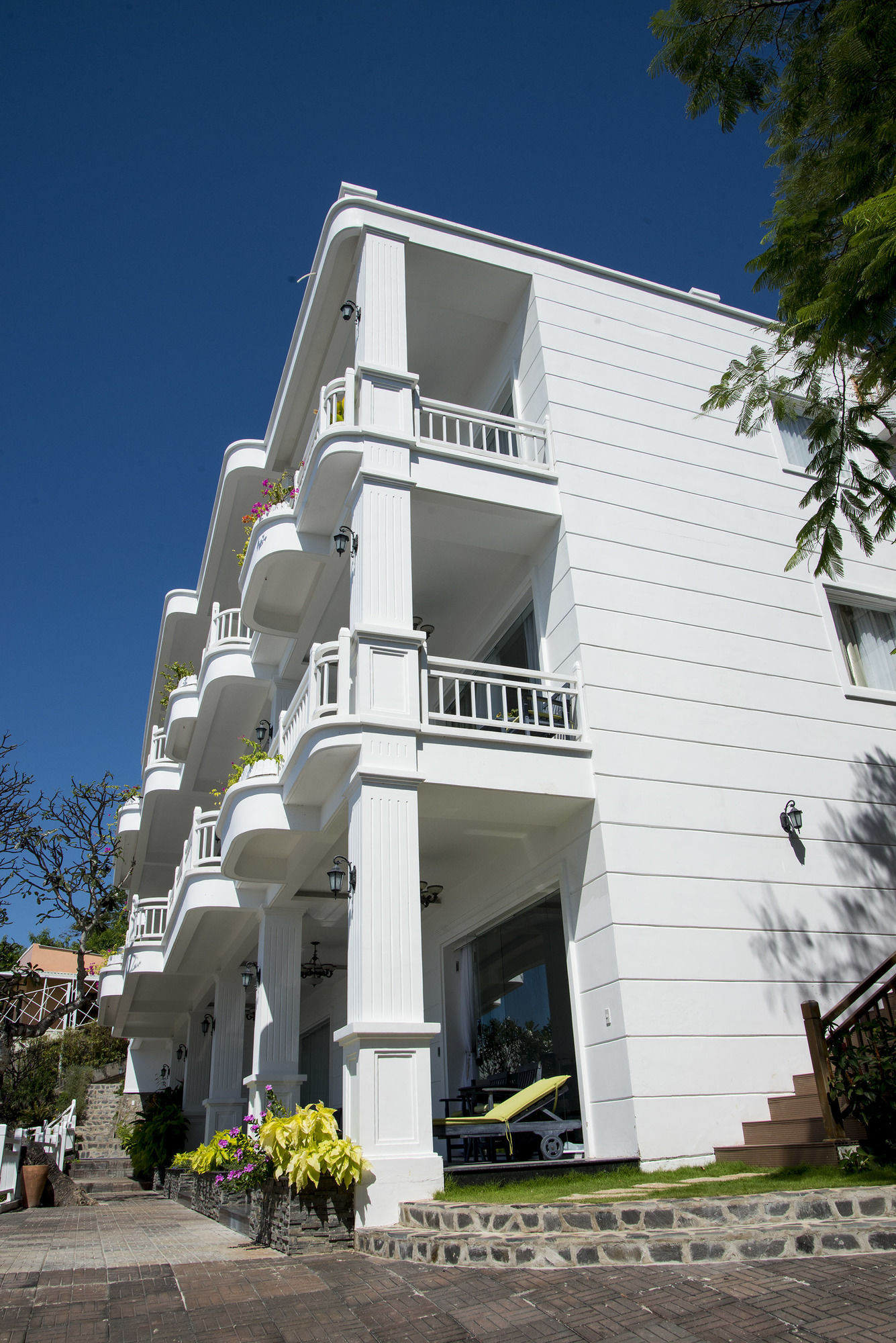 Фото Léman Cap Resort & SPA