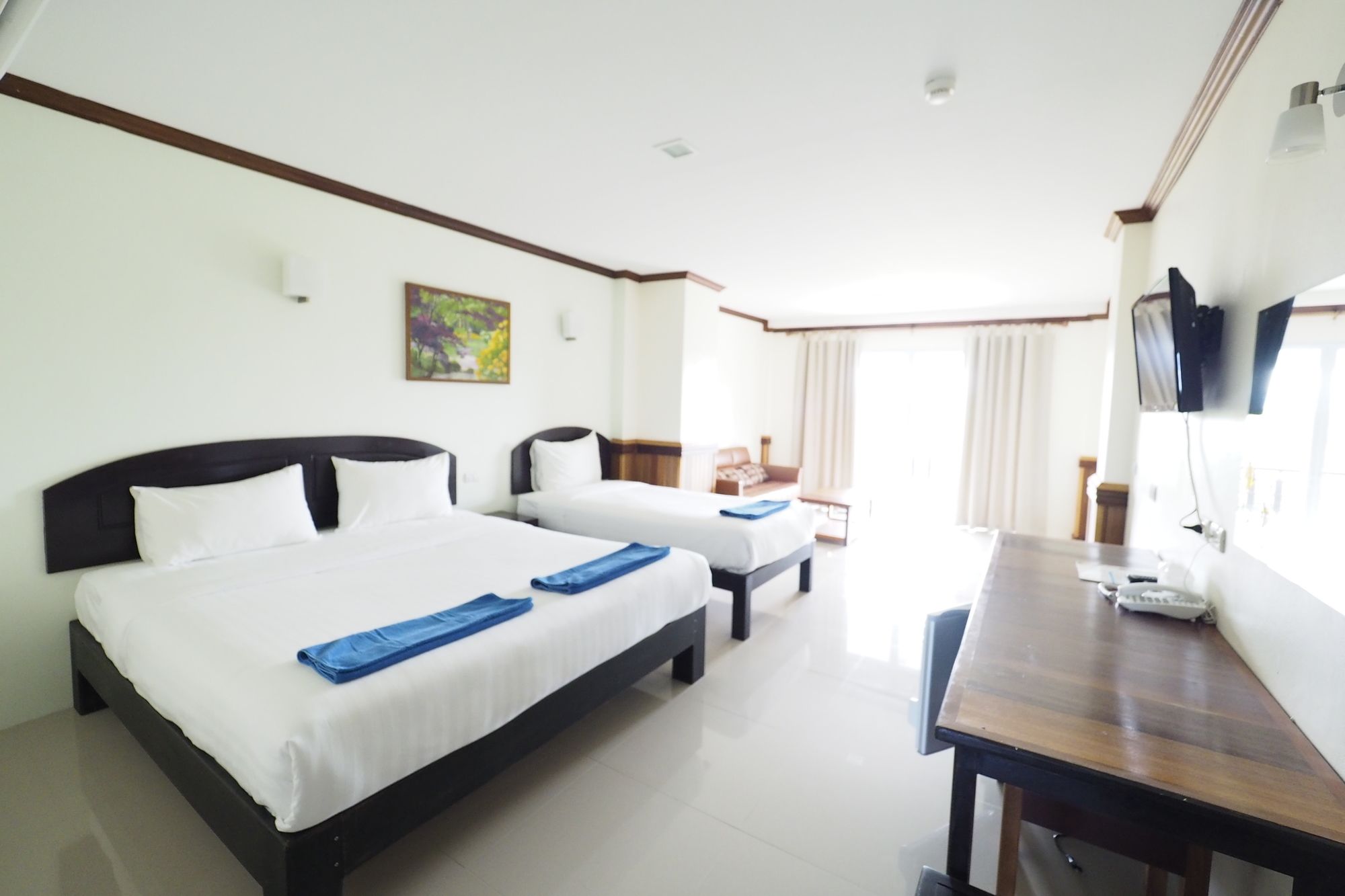 Фото Sea Mountain Khanom Hotel