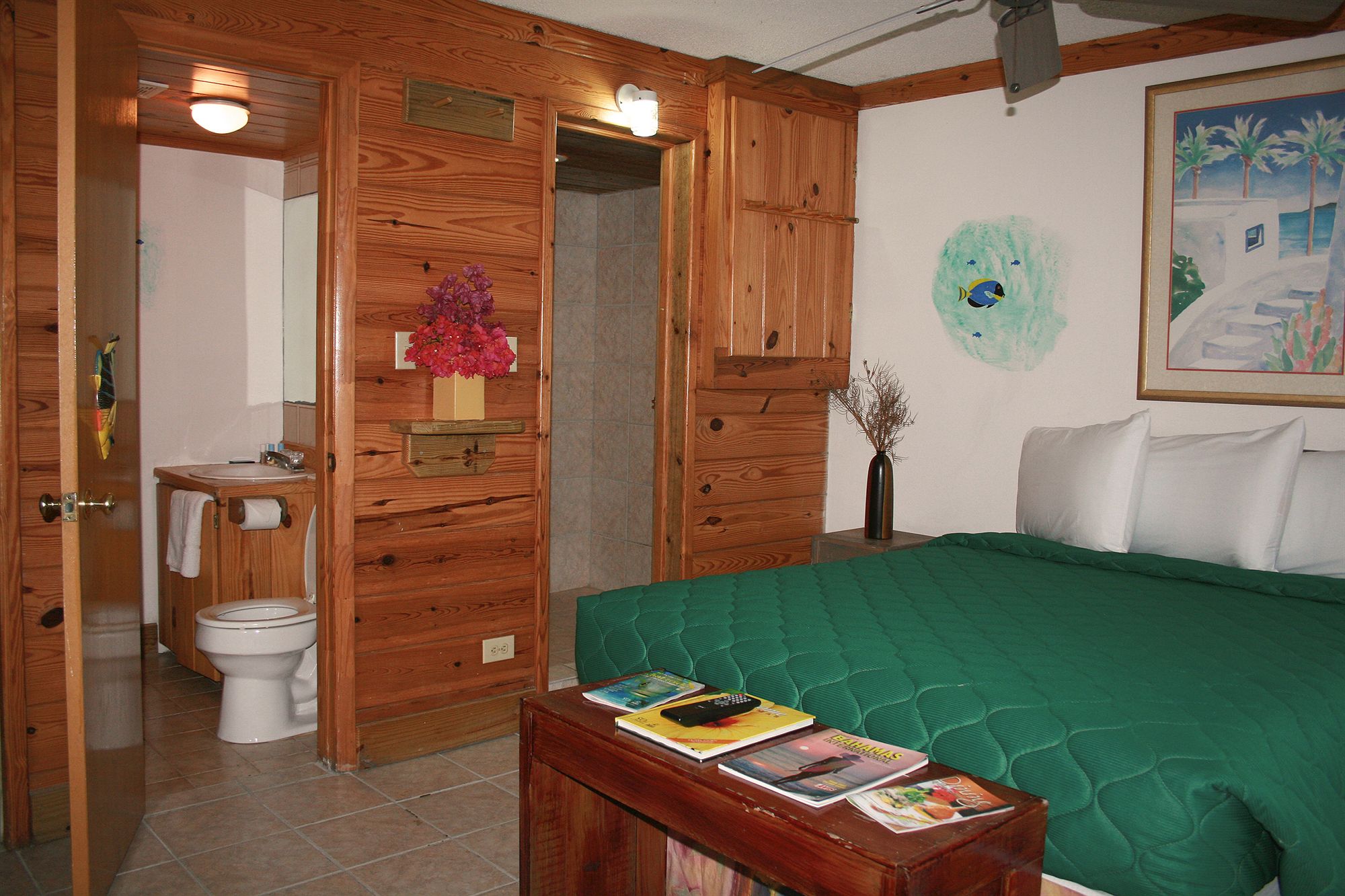 Фото Land Shark Coco Plum Resort