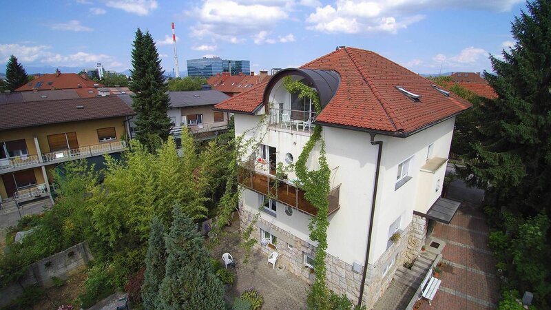 Гостевой дом Family Guesthouse GreenSLO в Любляне