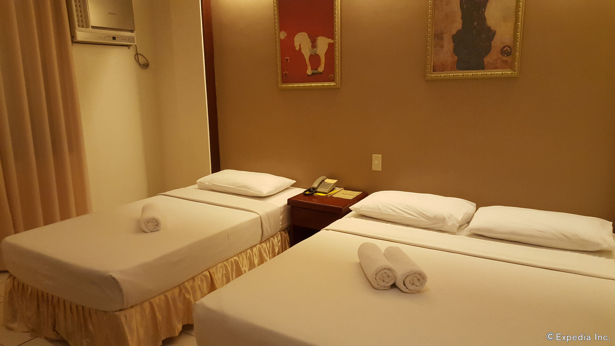 Фото Dumaguete Royal Suite Inn