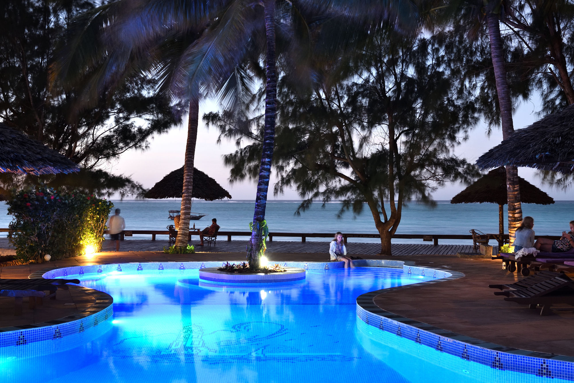 Фото Mnarani Beach Cottages