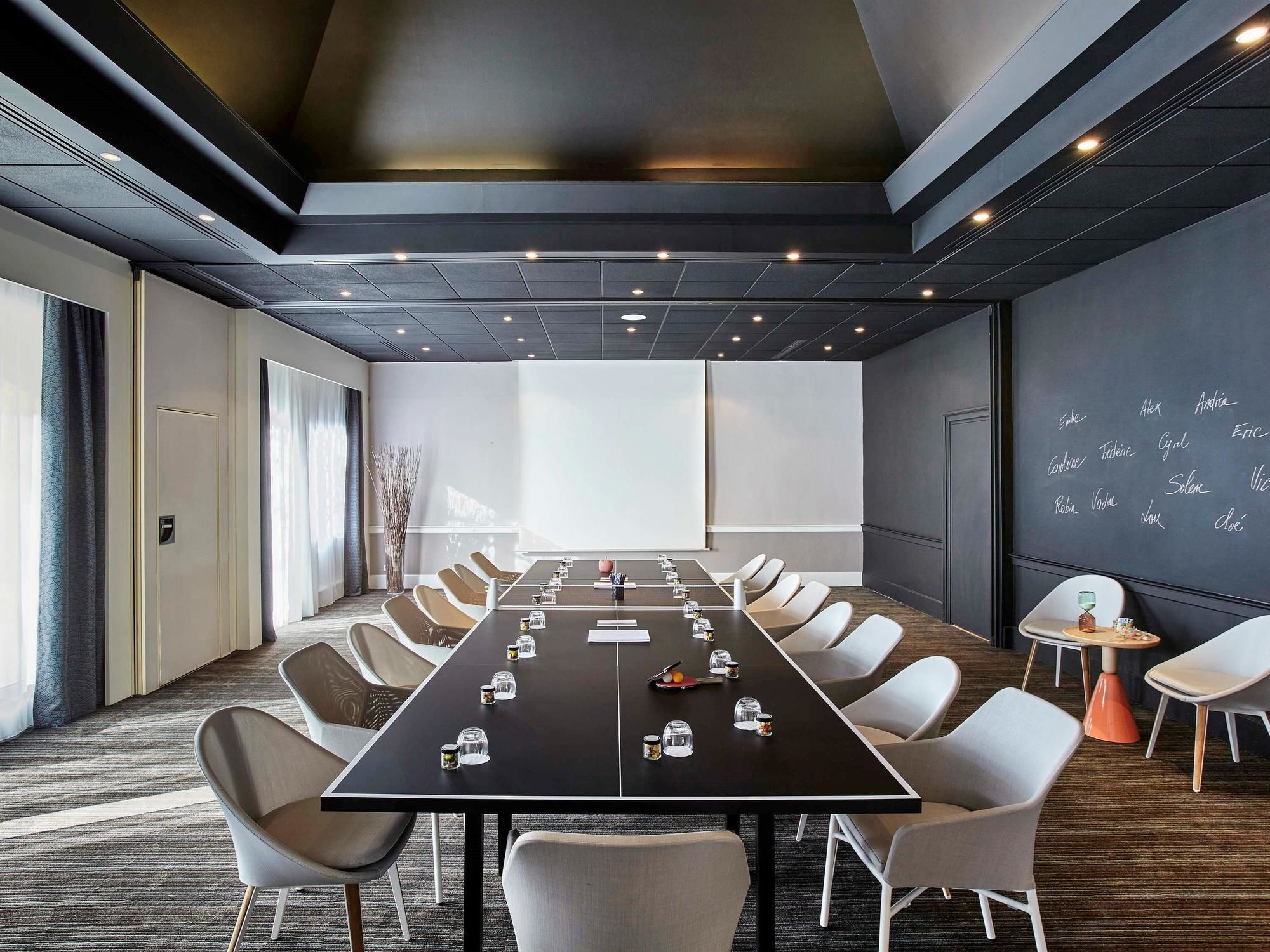 Фото Mercure Château Fontainebleau Demeures de Campagne