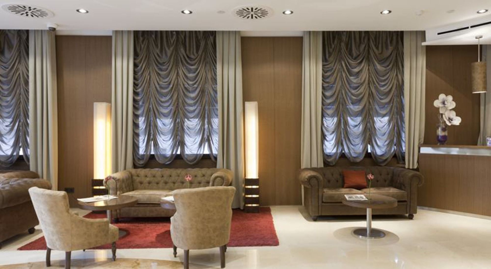 Фото Hotel Reina Cristina