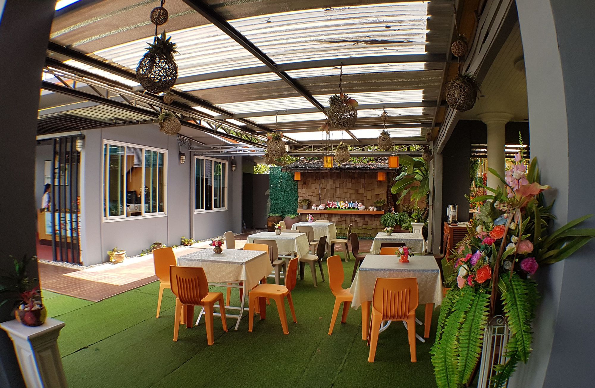 Фото Omsaga Hotel