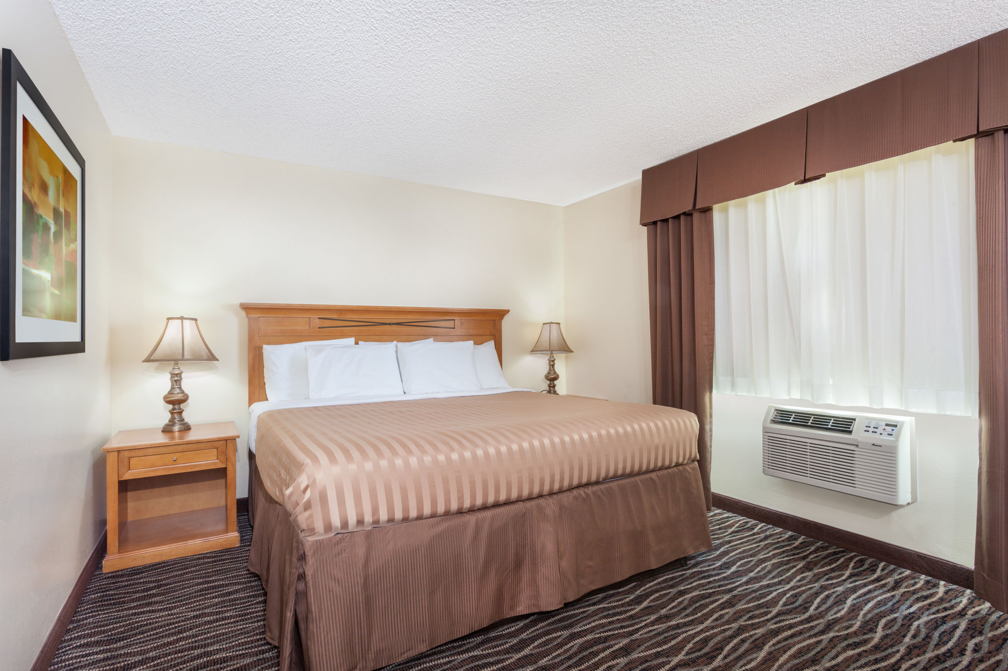 Фото Days Inn by Wyndham Yakima