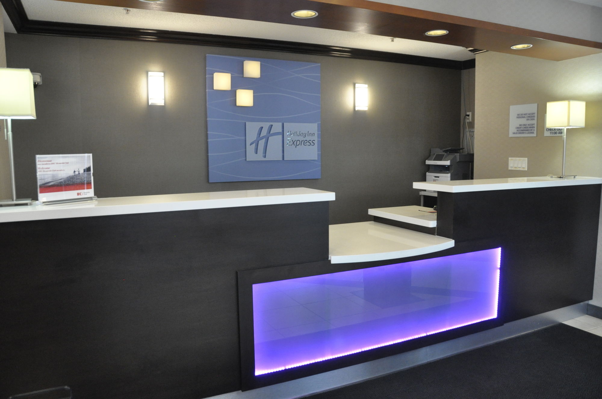 Фото Holiday Inn Express Hotel & Suites Barrie, an Ihg Hotel