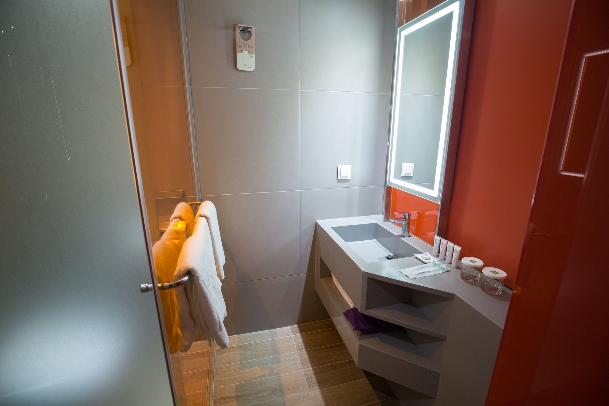 Фото Ibis Styles Ambassador Seoul Gangnam