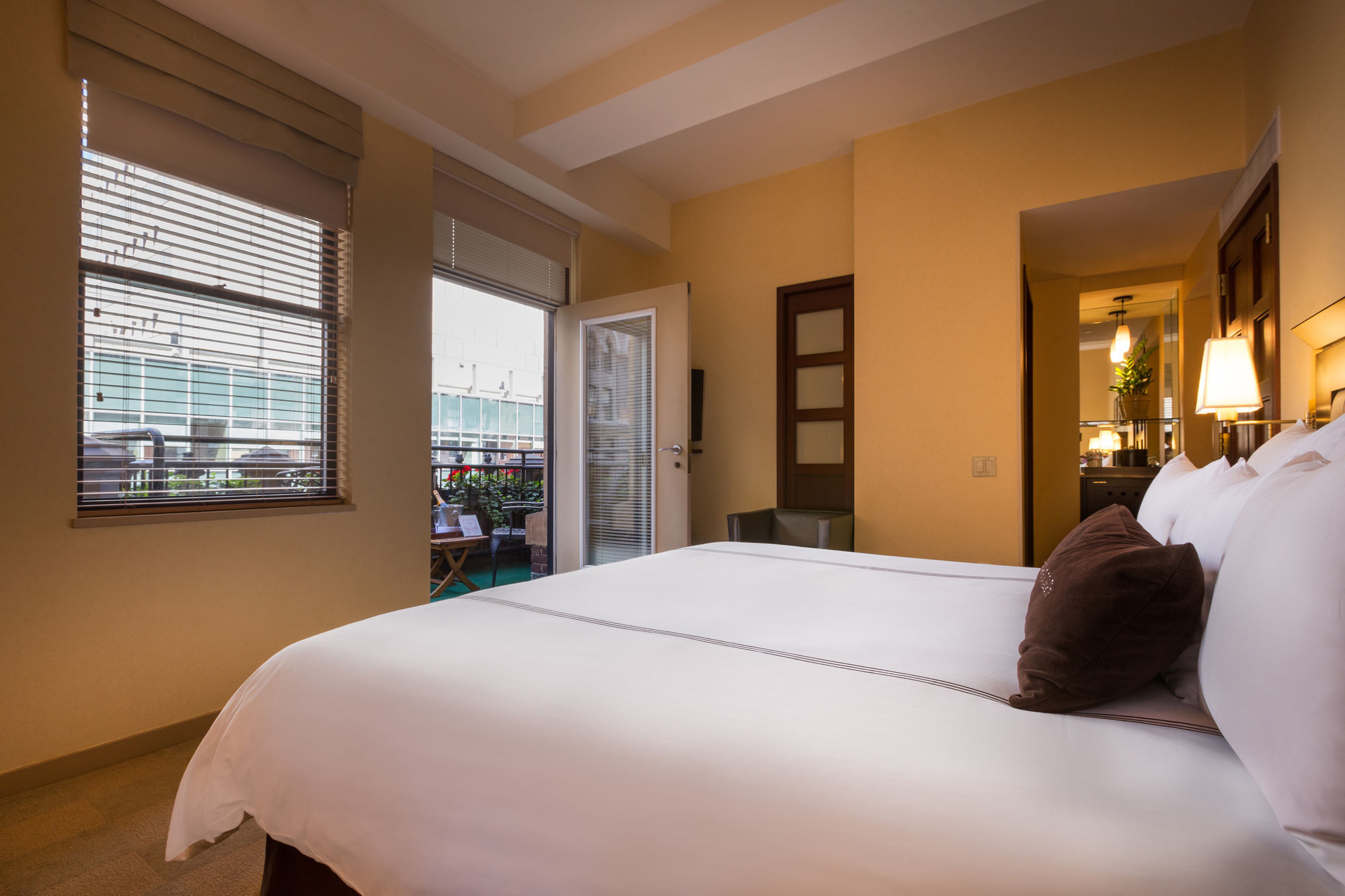 Фото Library Hotel by Library Hotel Collection