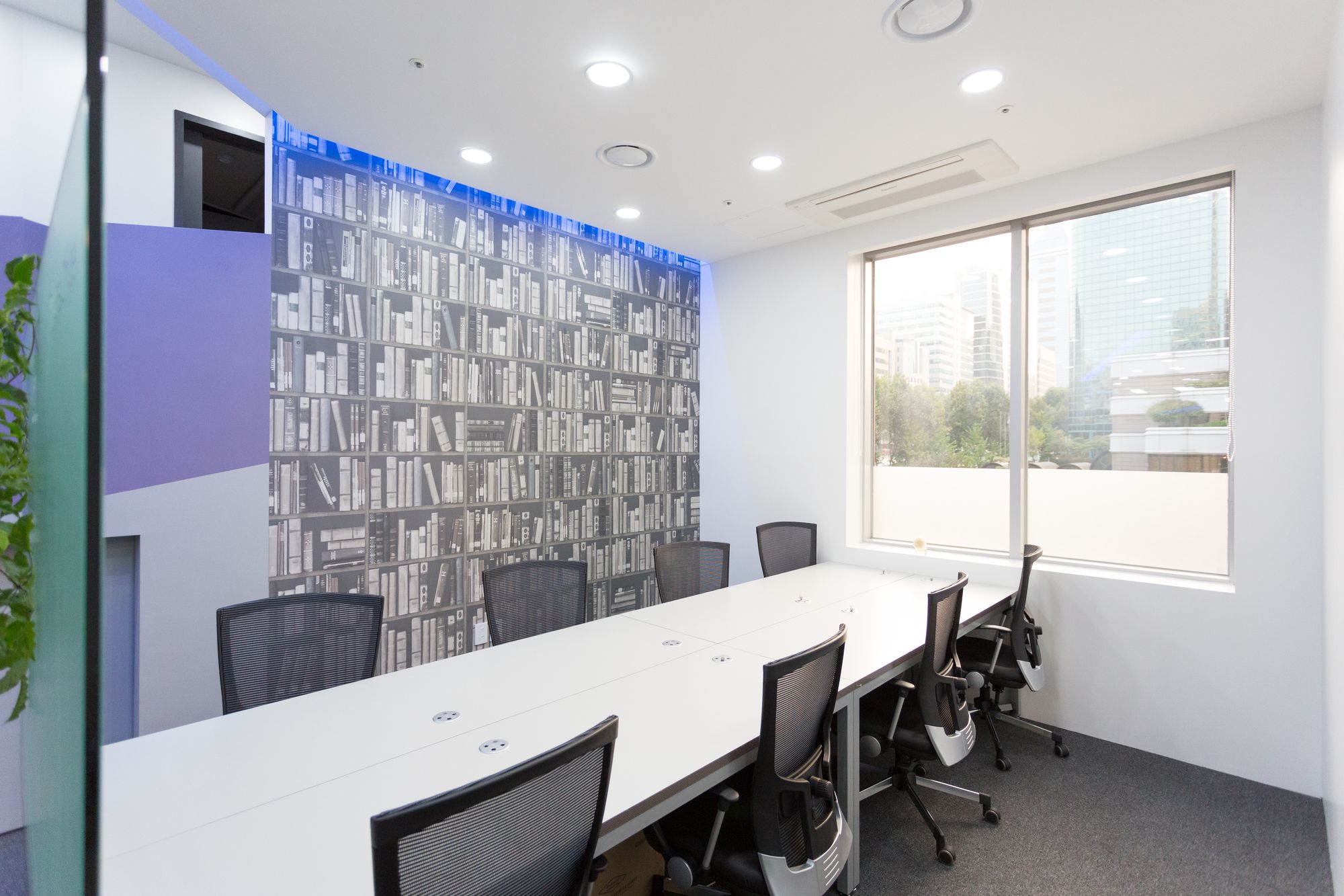 Фото Yeoksam Artnouveau City Hotel and Residence