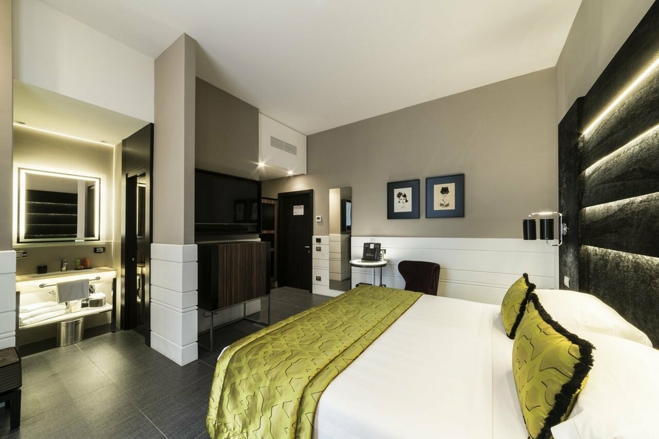 Фото The Glam Hotel