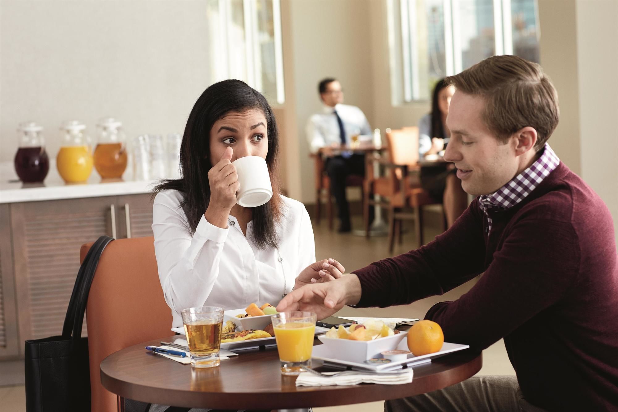 Фото Hyatt House Shelton