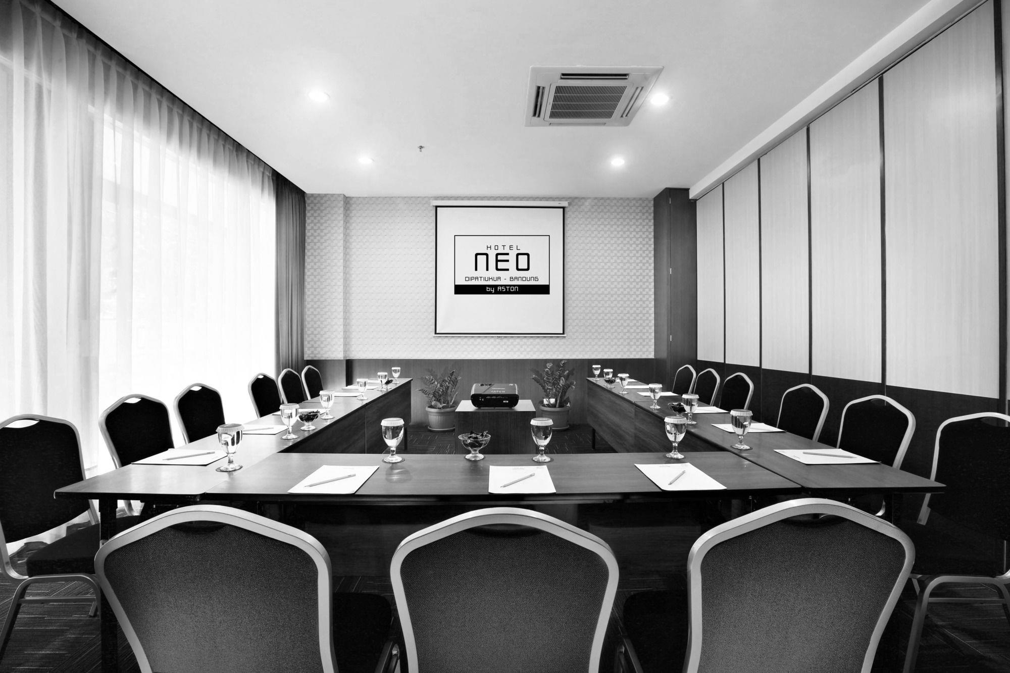 Фото Отель Neo Dipatiukur