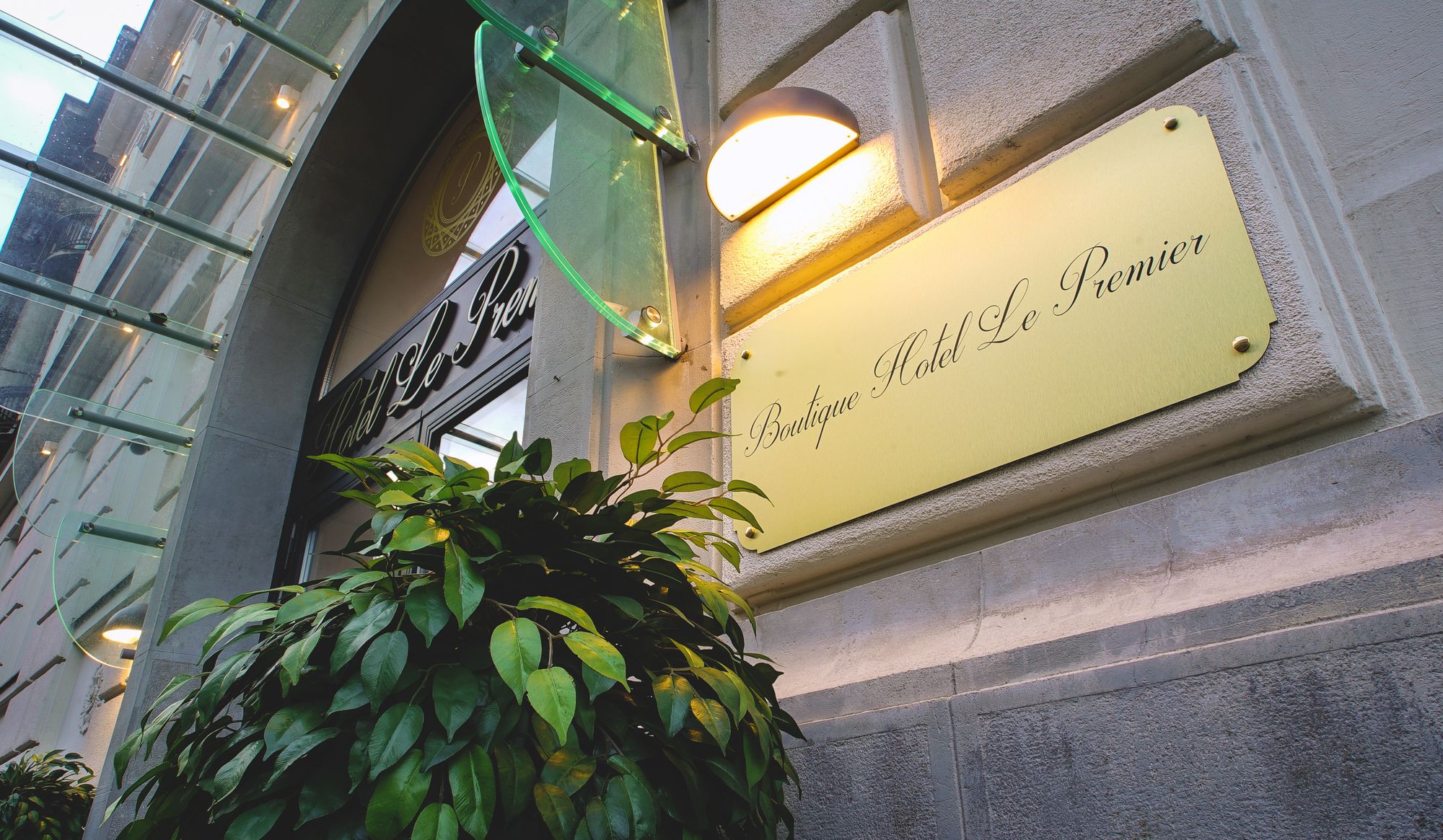 Фото Le Premier Boutique Hotel