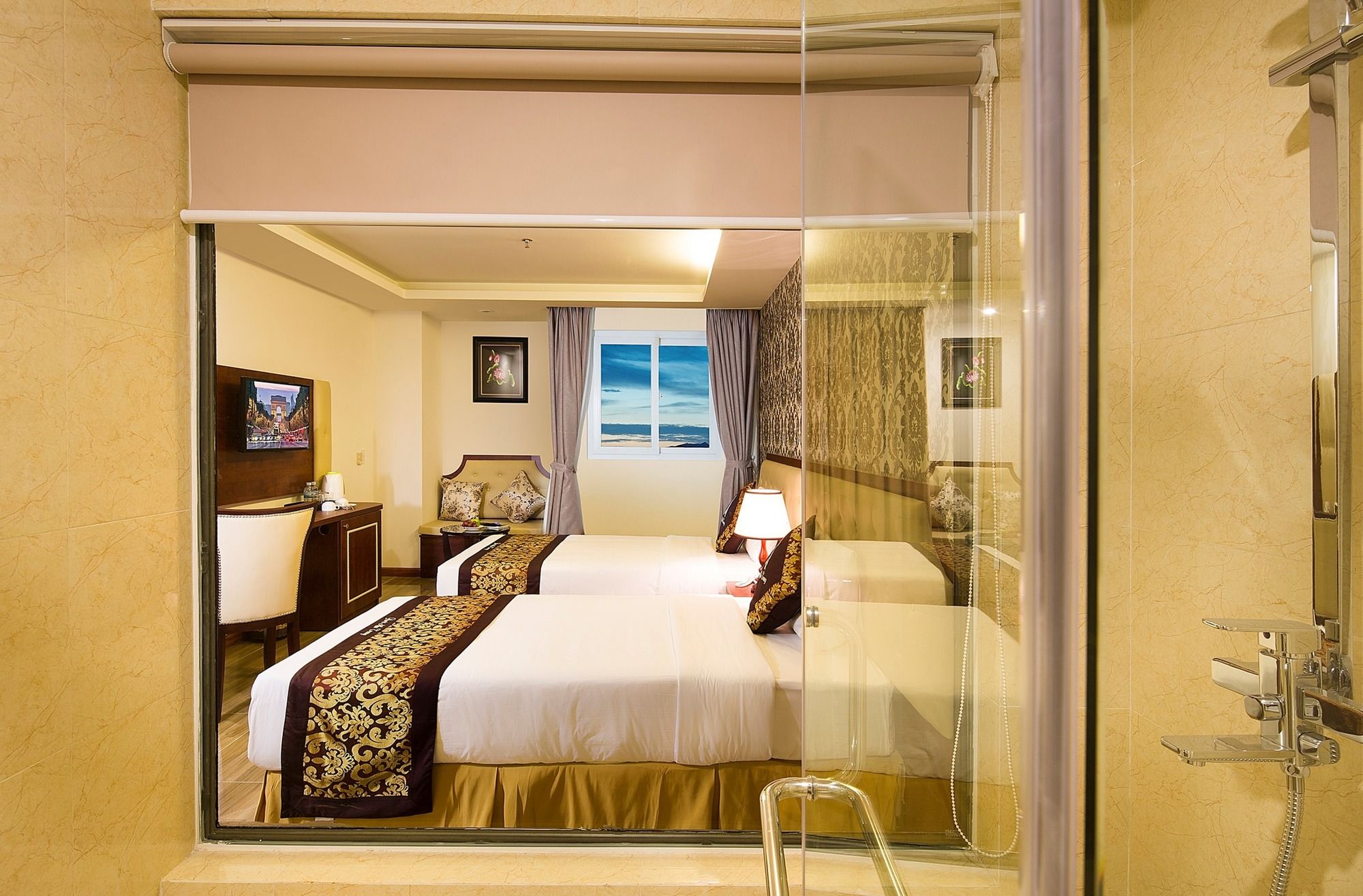 Фото Paris Nha Trang Hotel & Apartment