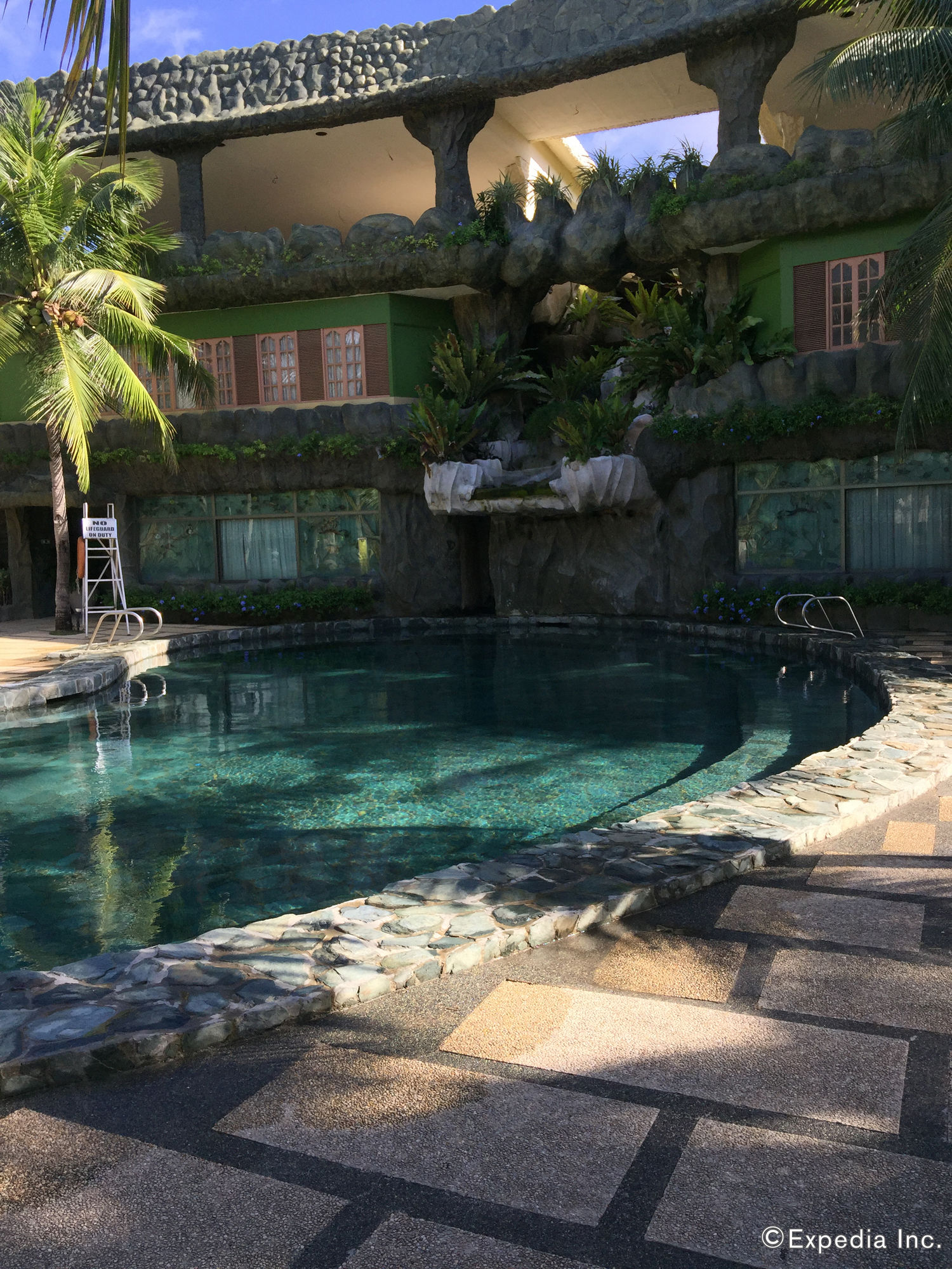 Фото Bohol Tropics Resort