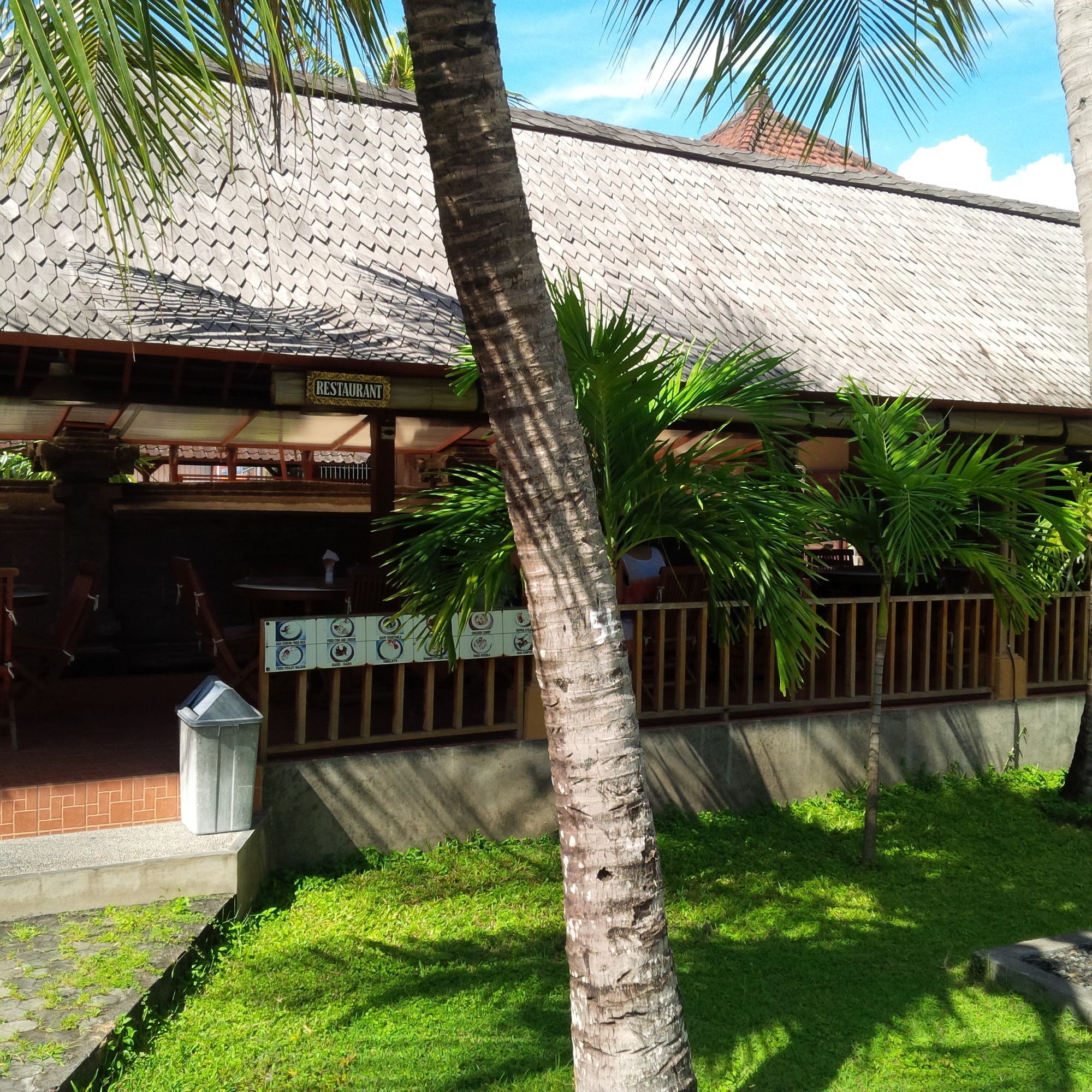 Фото Suji Bungalow