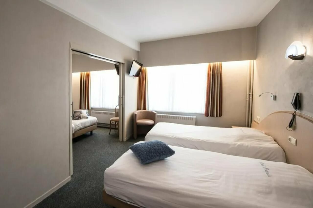 Фото отеля 3