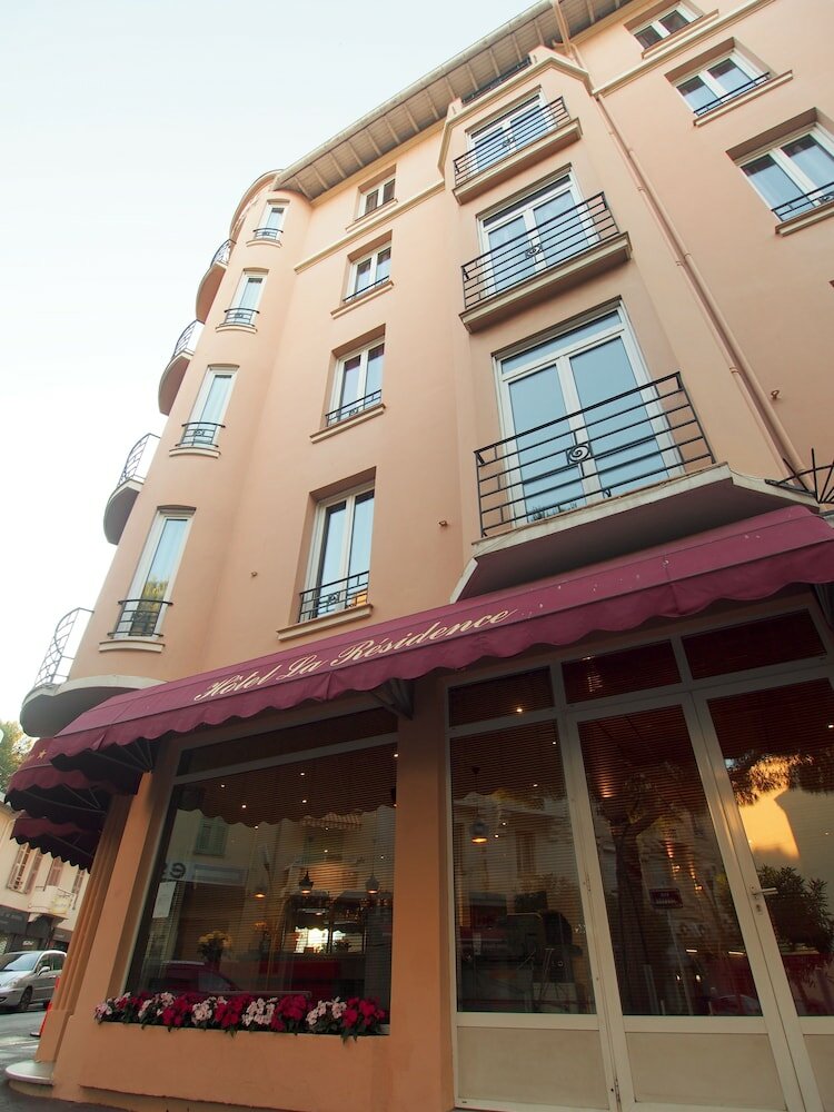 Фото CASA MOHO Juan Les Pins