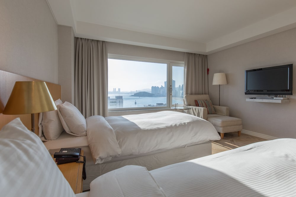 Фото Hotel Illua