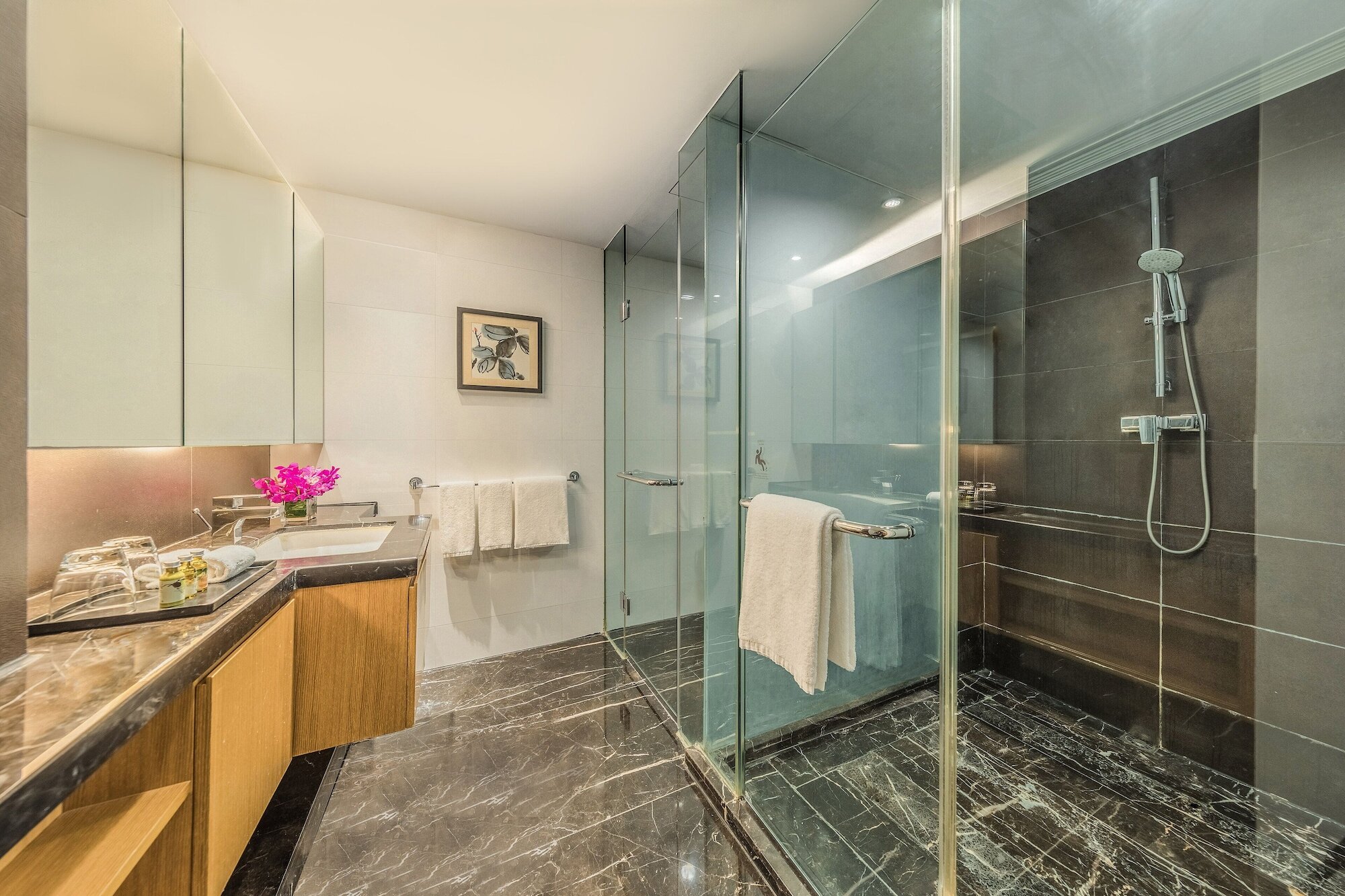 Фото Somerset Riverview Chengdu