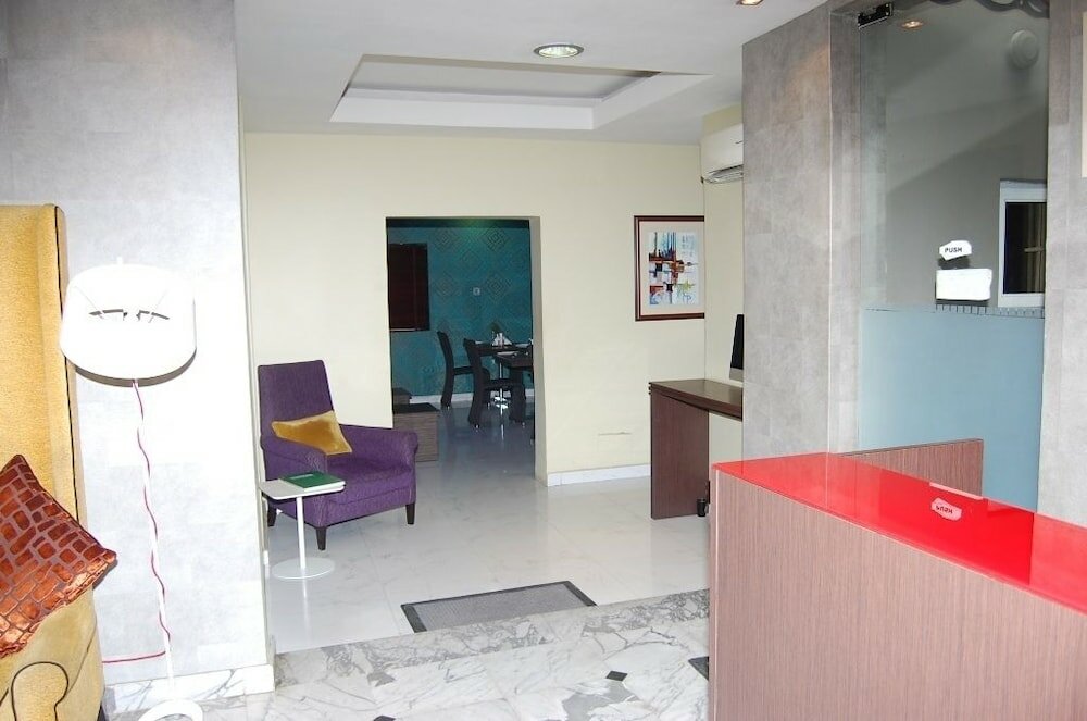 Фото Tudor House Hotel