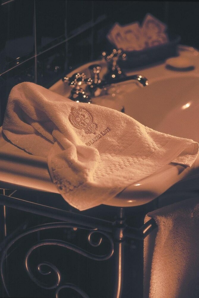 Фото Palazzo Leti Residenza d'Epoca