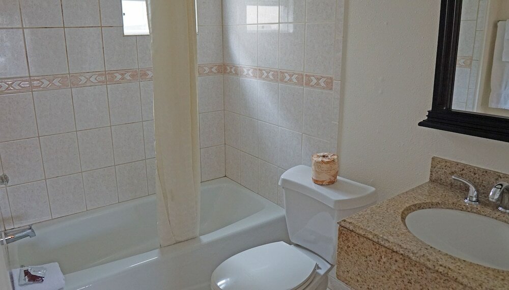 Фото Redondo Inn and Suites