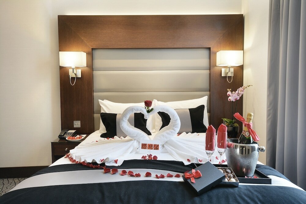 Фото Paddington Court Executive Rooms