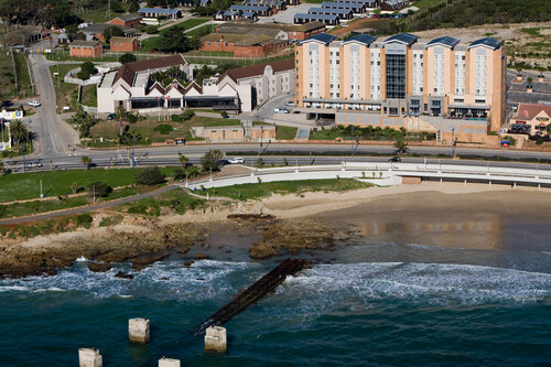 Гостиница Town Lodge Port Elizabeth в Порт-Элизабет