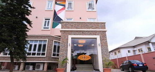 Гостиница GrandBee Suites в Лагосе