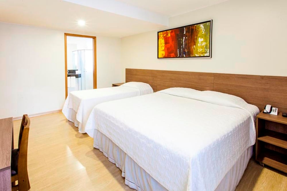 Фото Vida Plaza Hotel