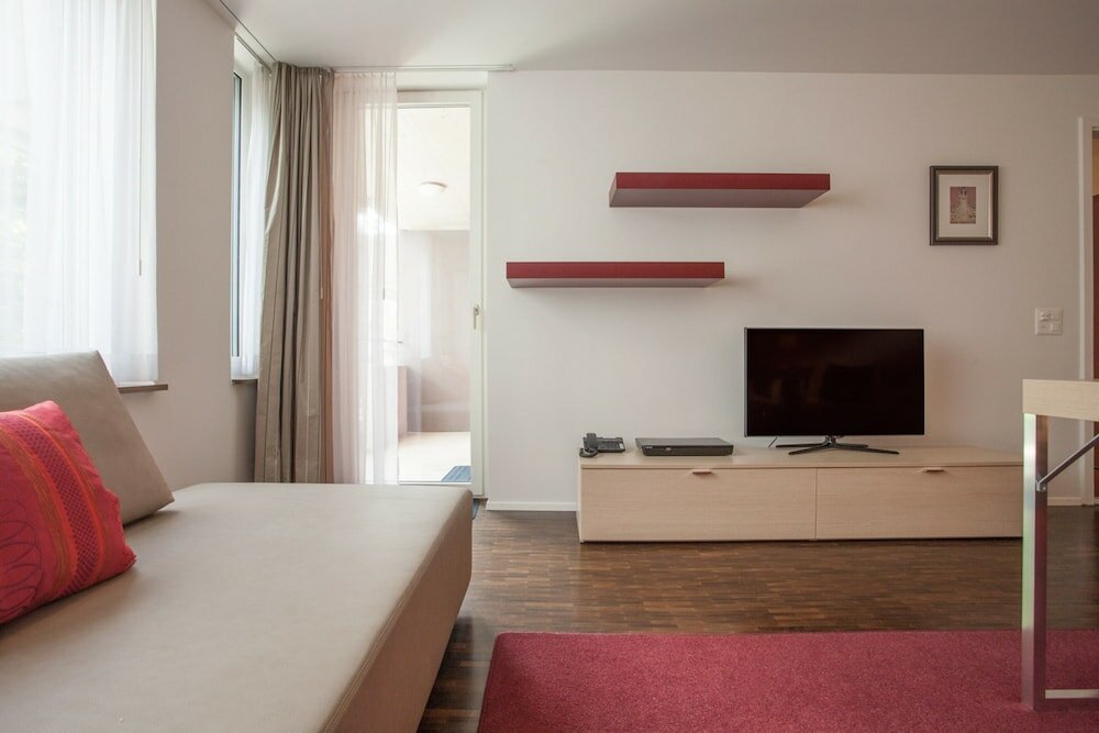 Фото Ema House Serviced Apartments Seefeld