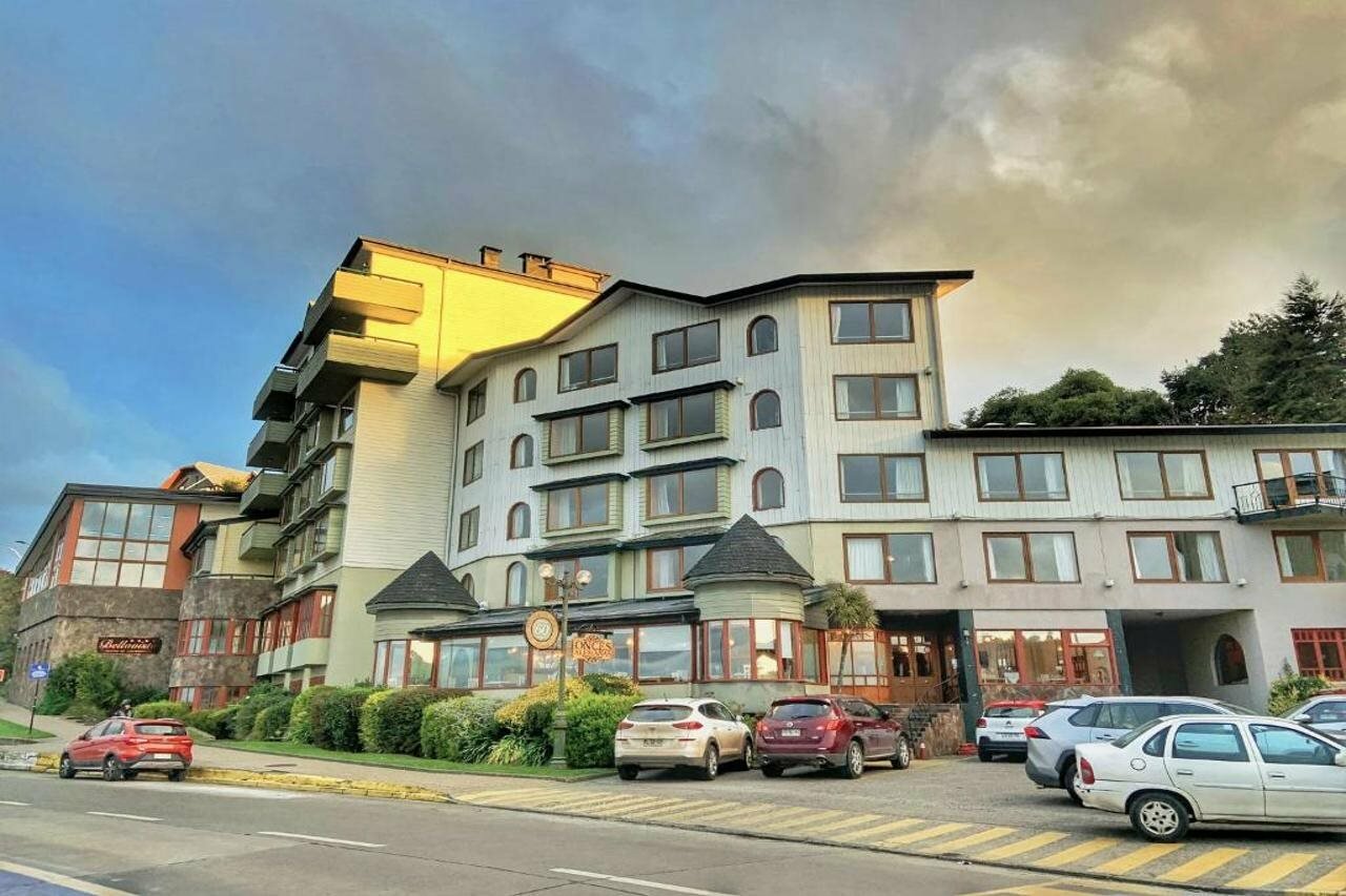 Фото отеля 1