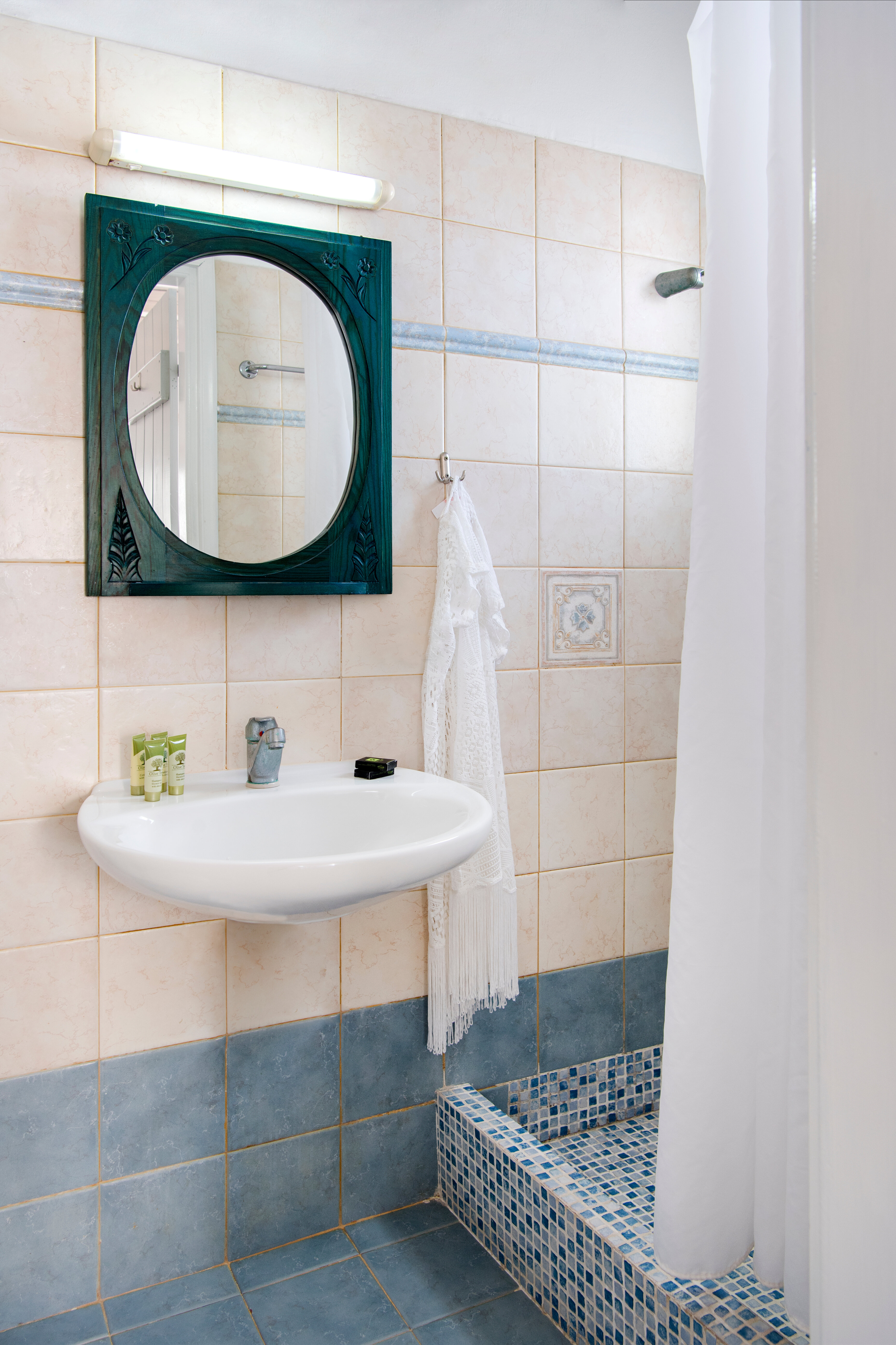 Фото Zefi Hotel & Suites