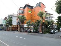 Фото Hadi Poetra Hotel