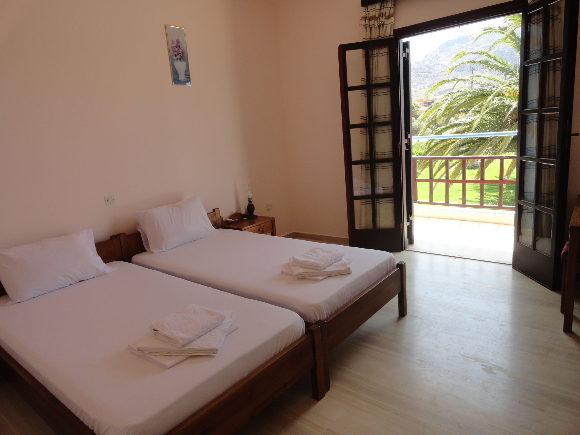 Фото Santa Maria Studios & Apartments