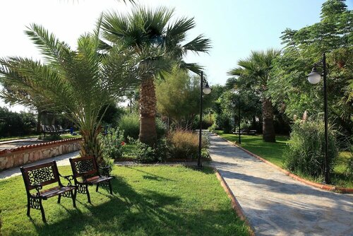 Гостиница Cactus Paradise Hotel в Мендересе