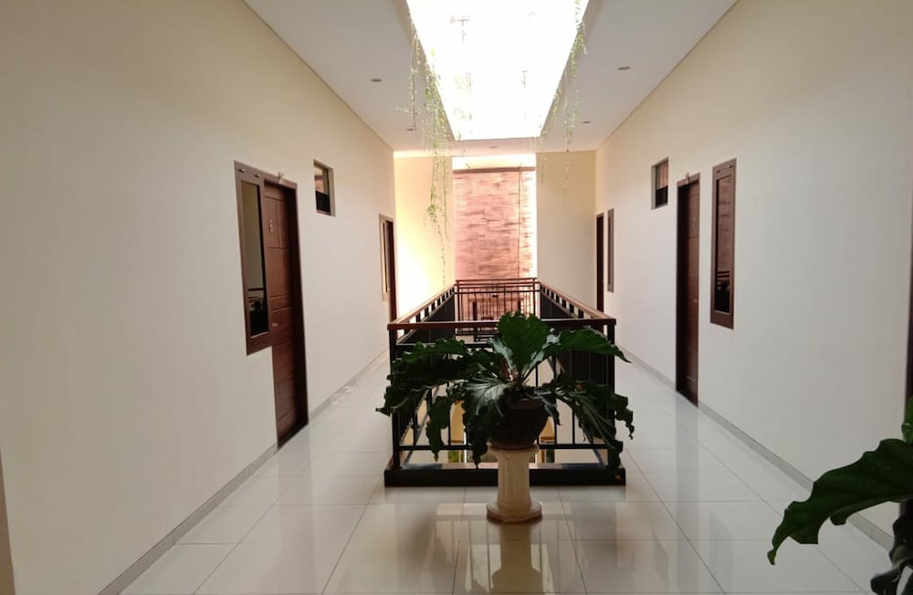 Фото Hotel Mandari